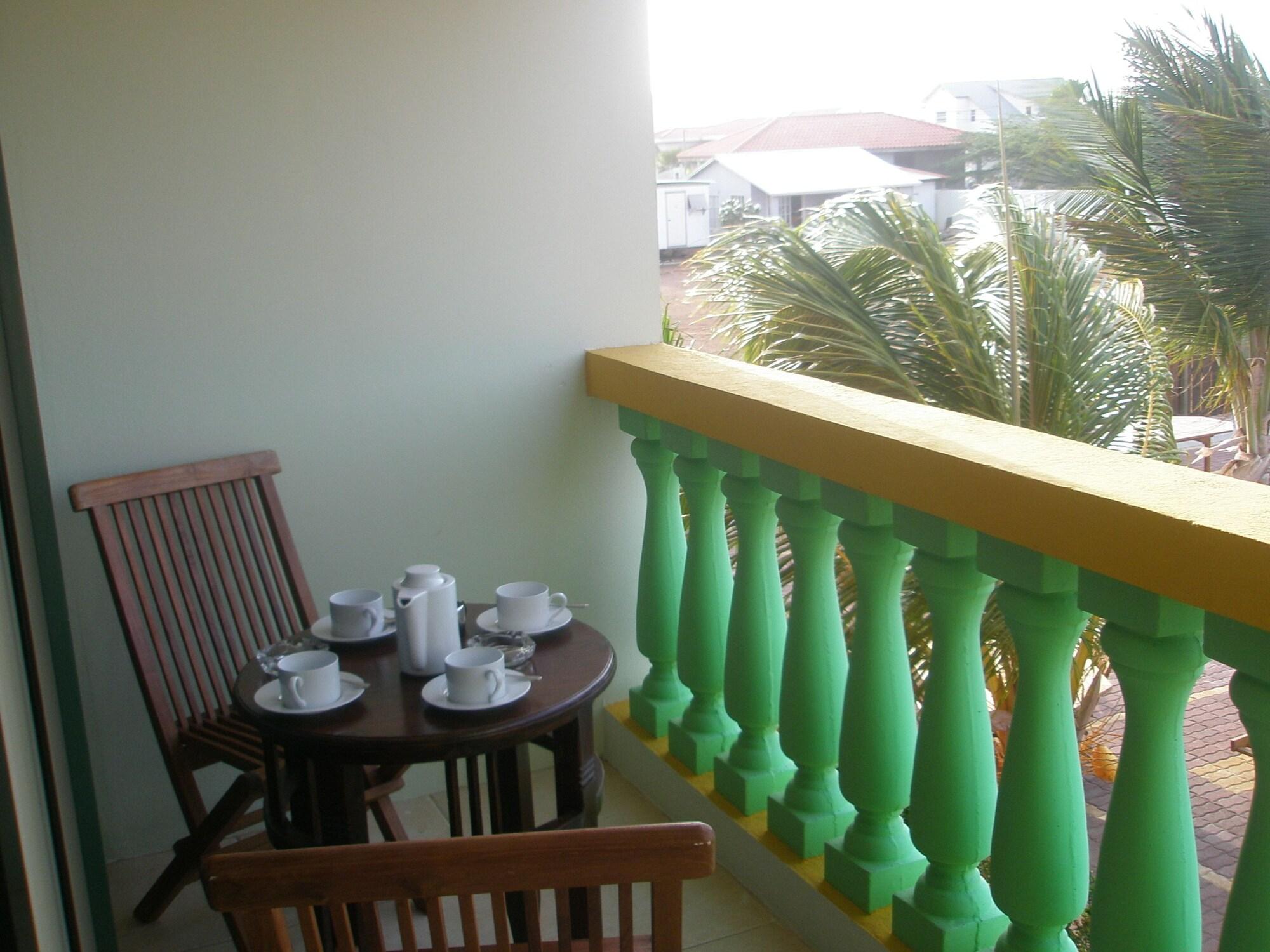 Del Rey Apartments Aruba Екстер'єр фото