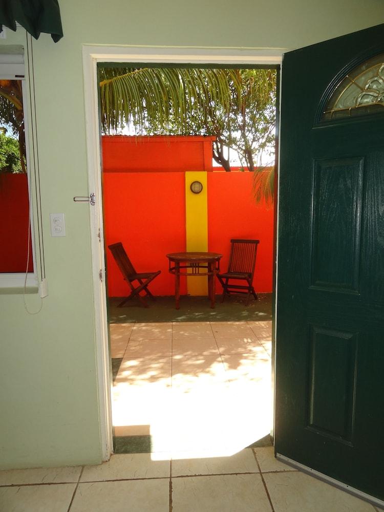 Del Rey Apartments Aruba Екстер'єр фото
